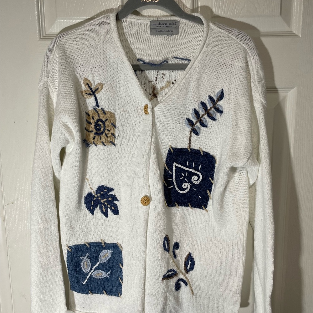 Northern Isles women’s cardigan sweater. Hand embroidered. Measurements shown